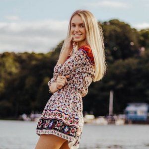 Meet your Posher, Lydia